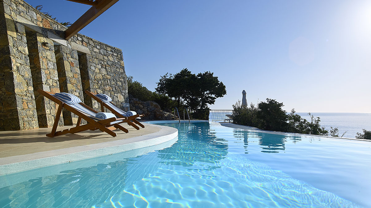 Daphne and Chloe 1Bedroom Studio Private Pool